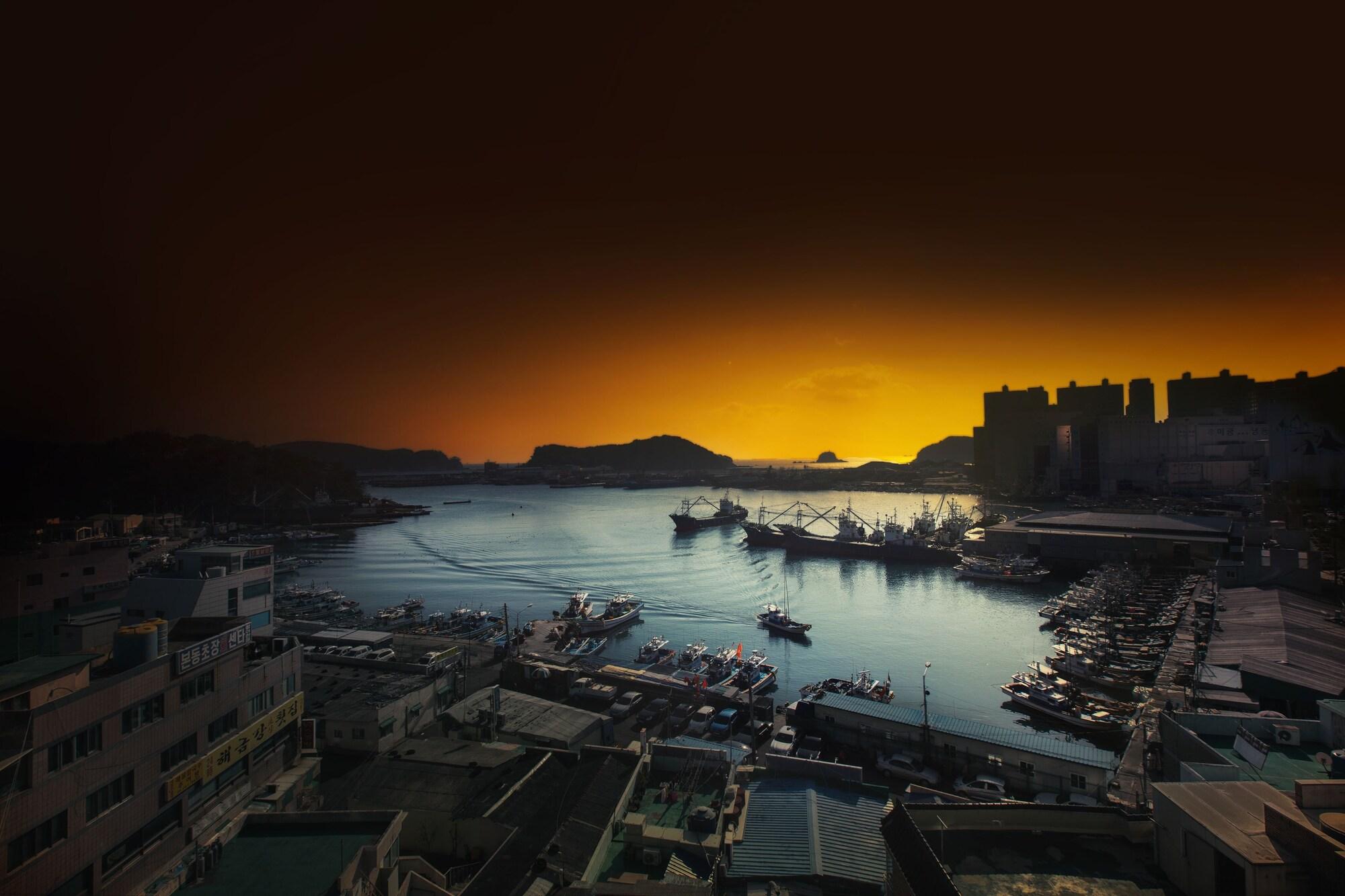 Oia Hotel Dadaepo Busan Bagian luar foto